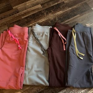 FIGS scrubs. Size XXS TALL. BRAND NEW. Worn once or twice.